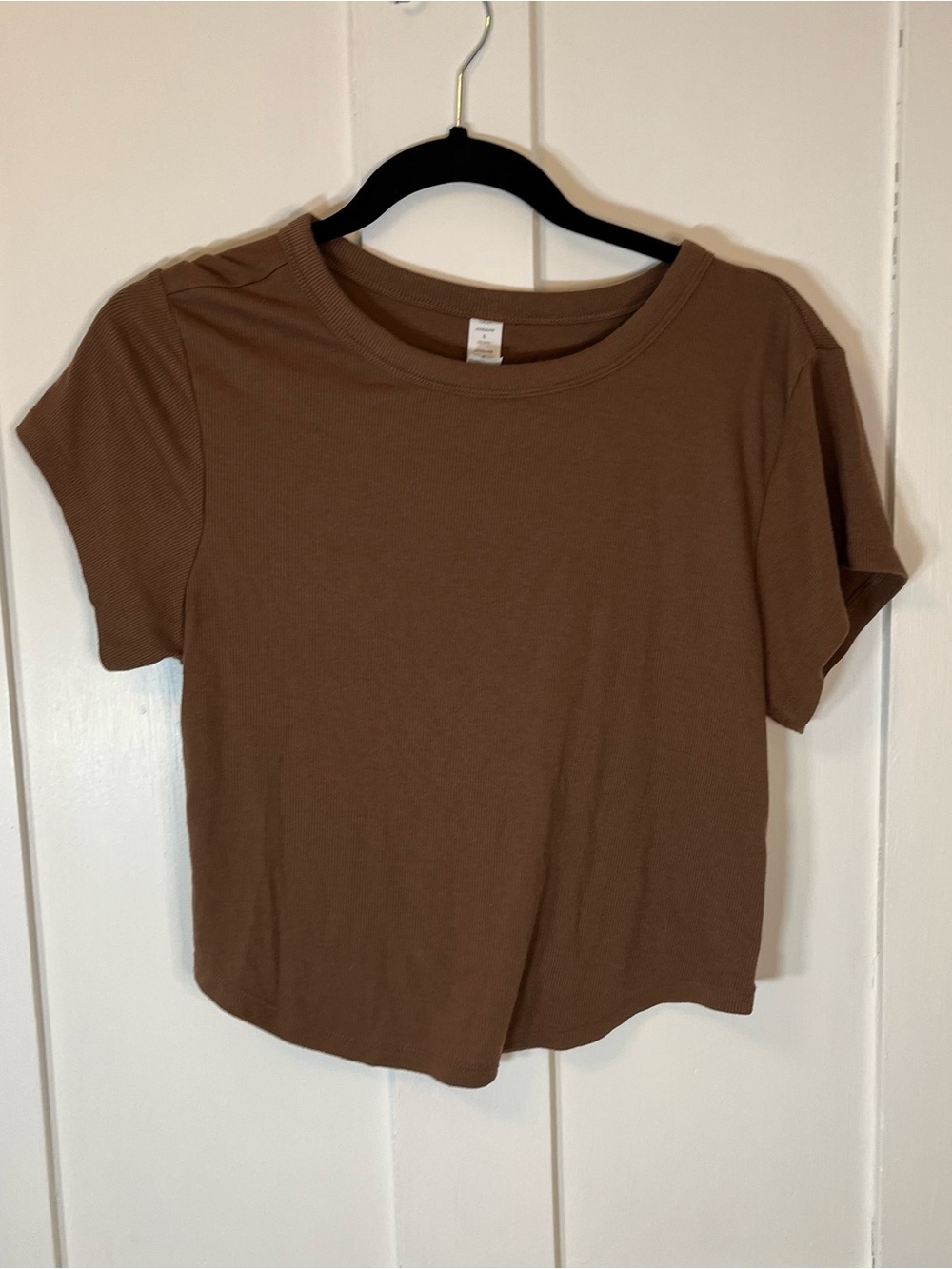 Old Navy Go dry cropped Brown Short Sleeve Crewneck Tee